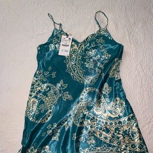 Never worn Zara dress